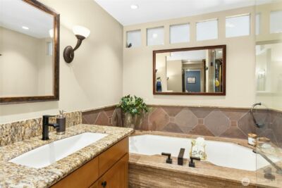 9201 NE Juanita Drive #202, Kirkland, WA 98034 - Photo 22