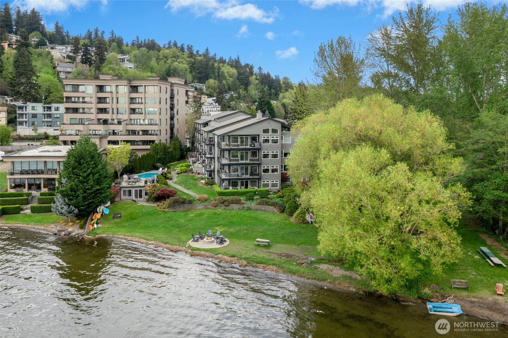 9201 NE Juanita Drive #202, Kirkland, WA 98034