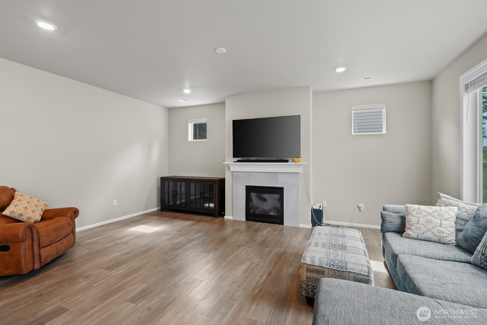 17354 129th Avenue E, Puyallup, WA 98374-9380