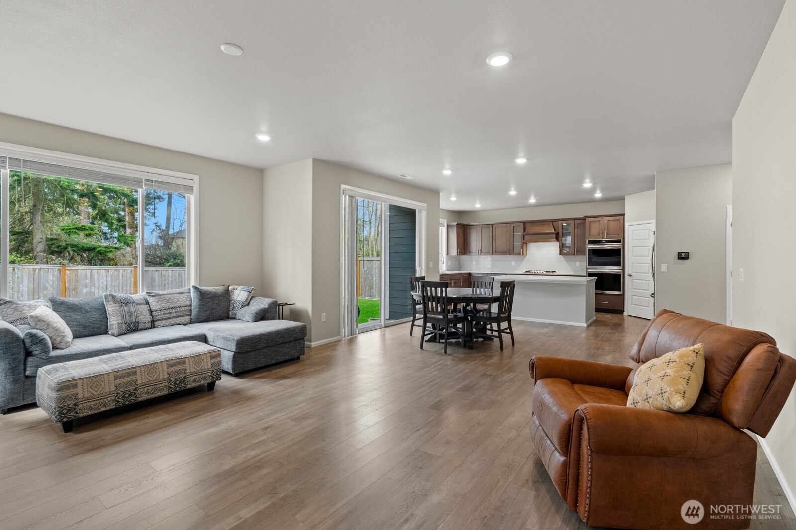 17354 129th Avenue E, Puyallup, WA 98374-9380