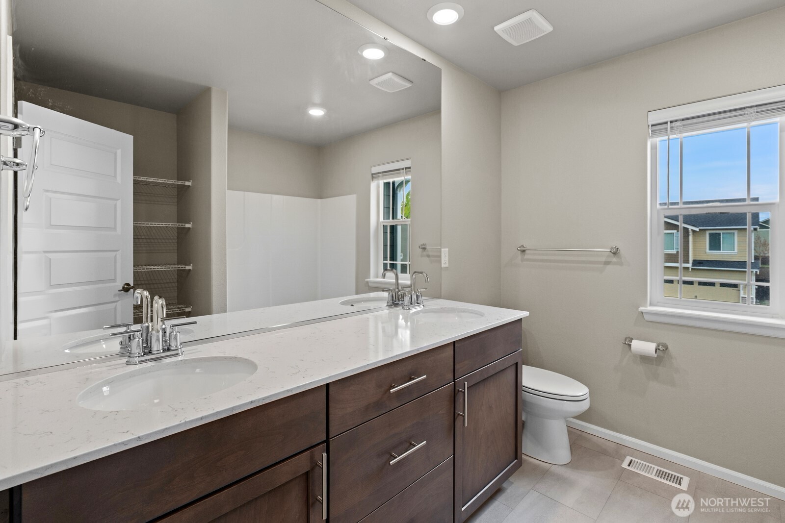 17354 129th Avenue E, Puyallup, WA 98374-9380