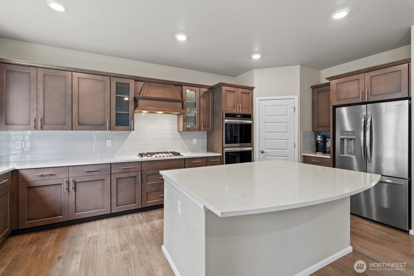 17354 129th Avenue E, Puyallup, WA 98374-9380