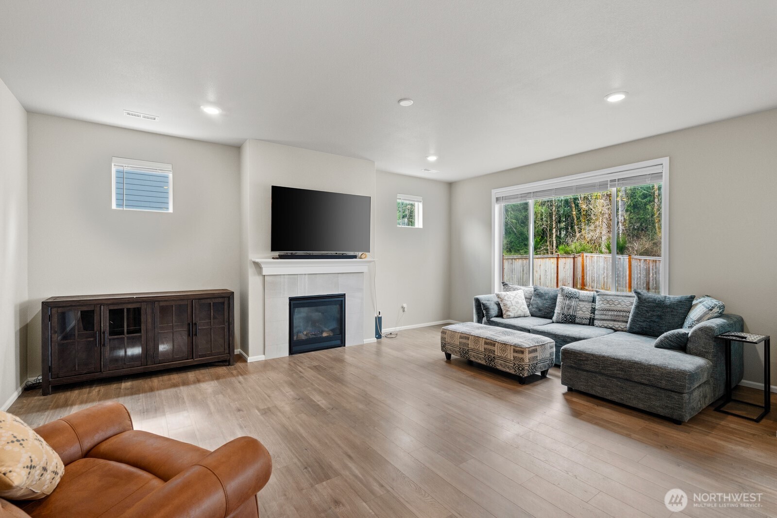 17354 129th Avenue E, Puyallup, WA 98374-9380