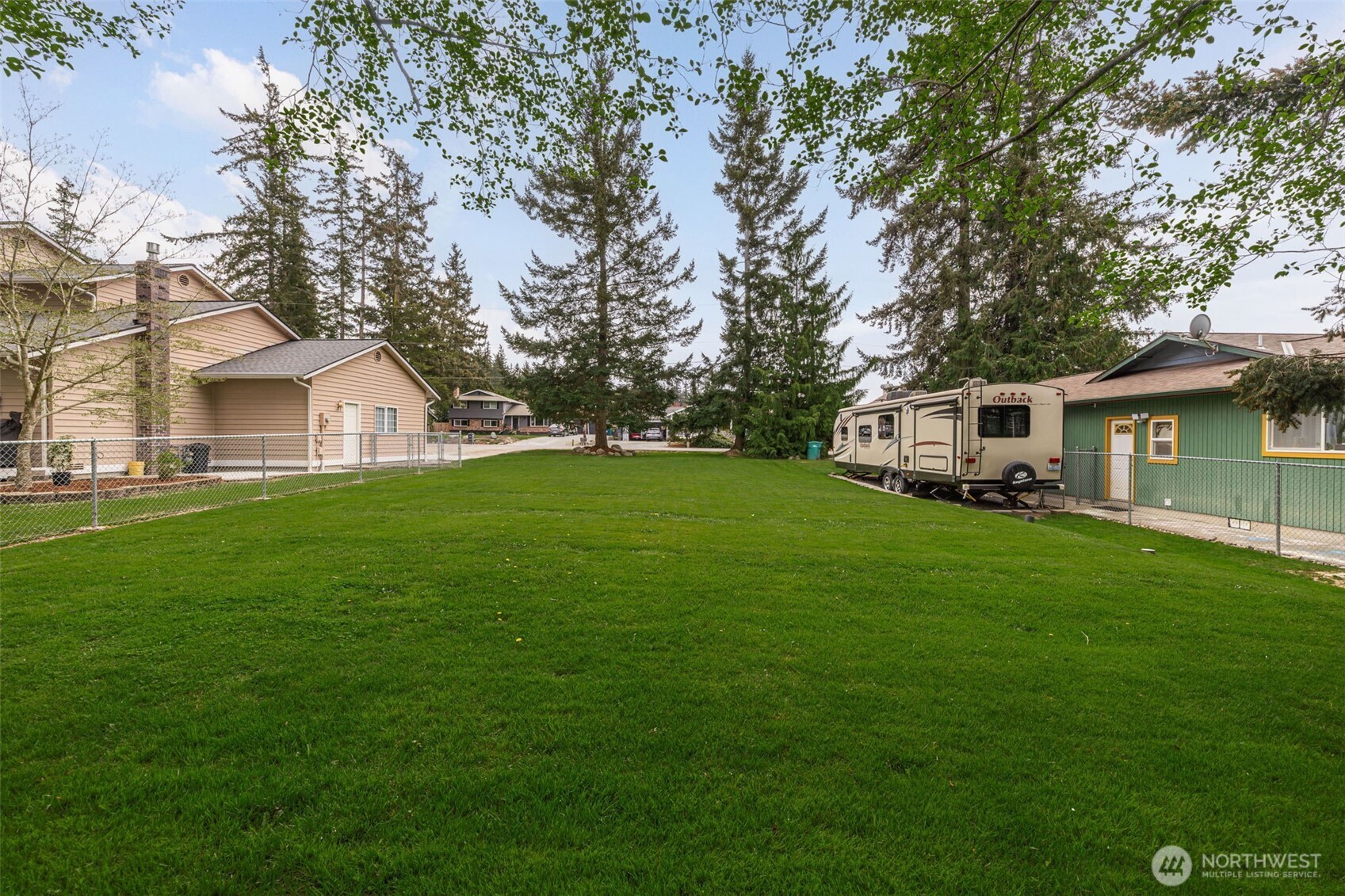 381 Cambrae Drive , Camano Island, WA 98282