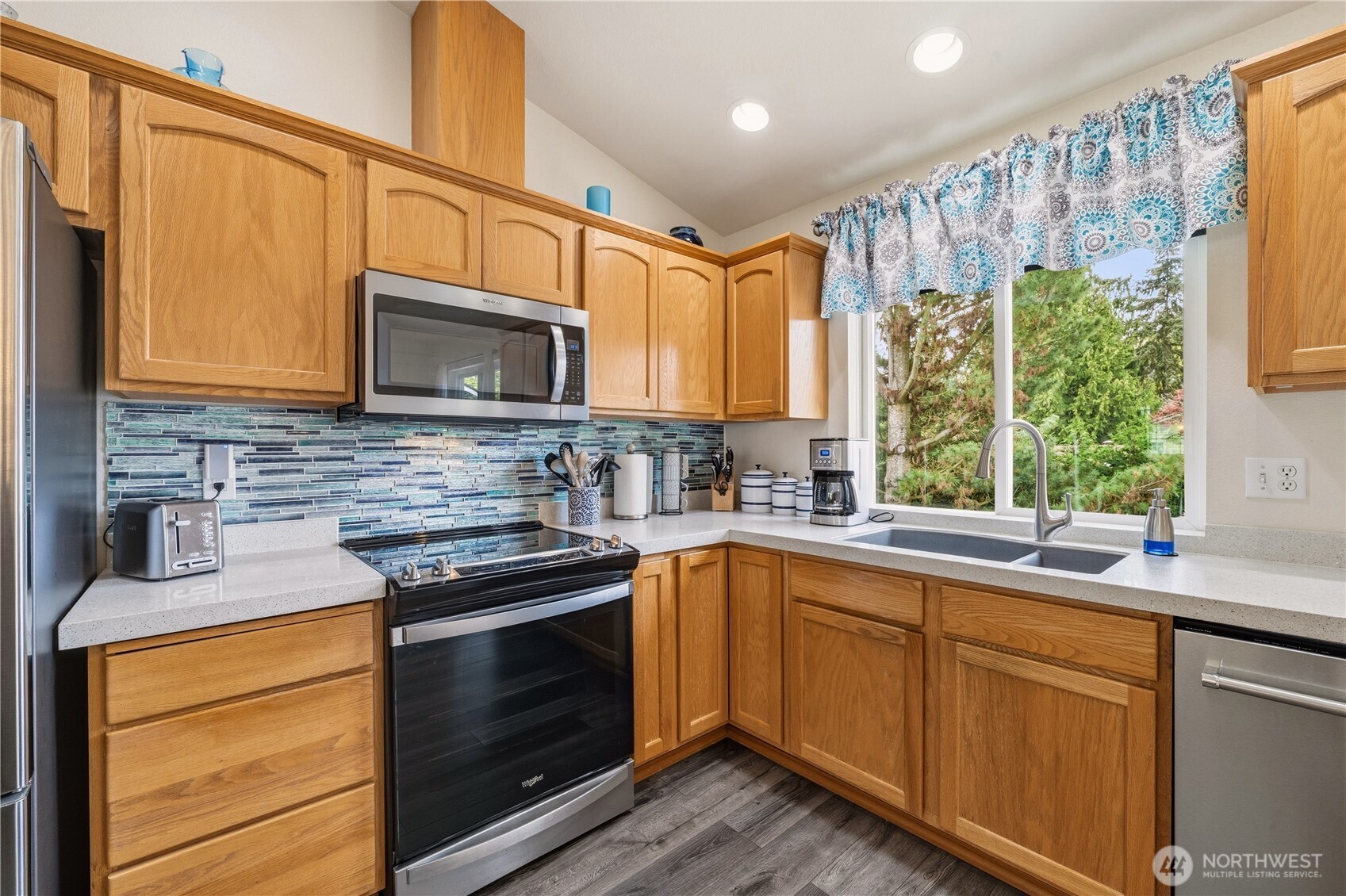 9608 25th Drive SE, Everett, WA 98208