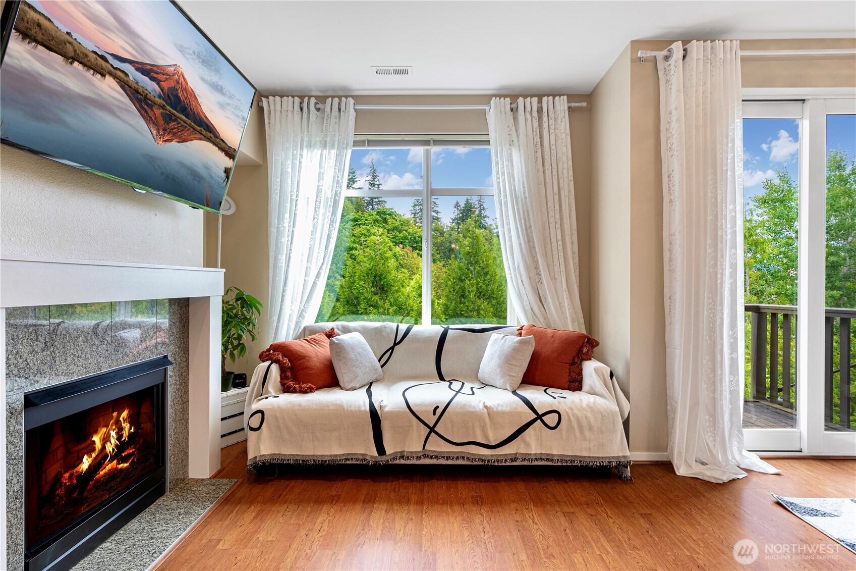 162 Cougar Ridge Road NW #1104, Issaquah, WA 98027