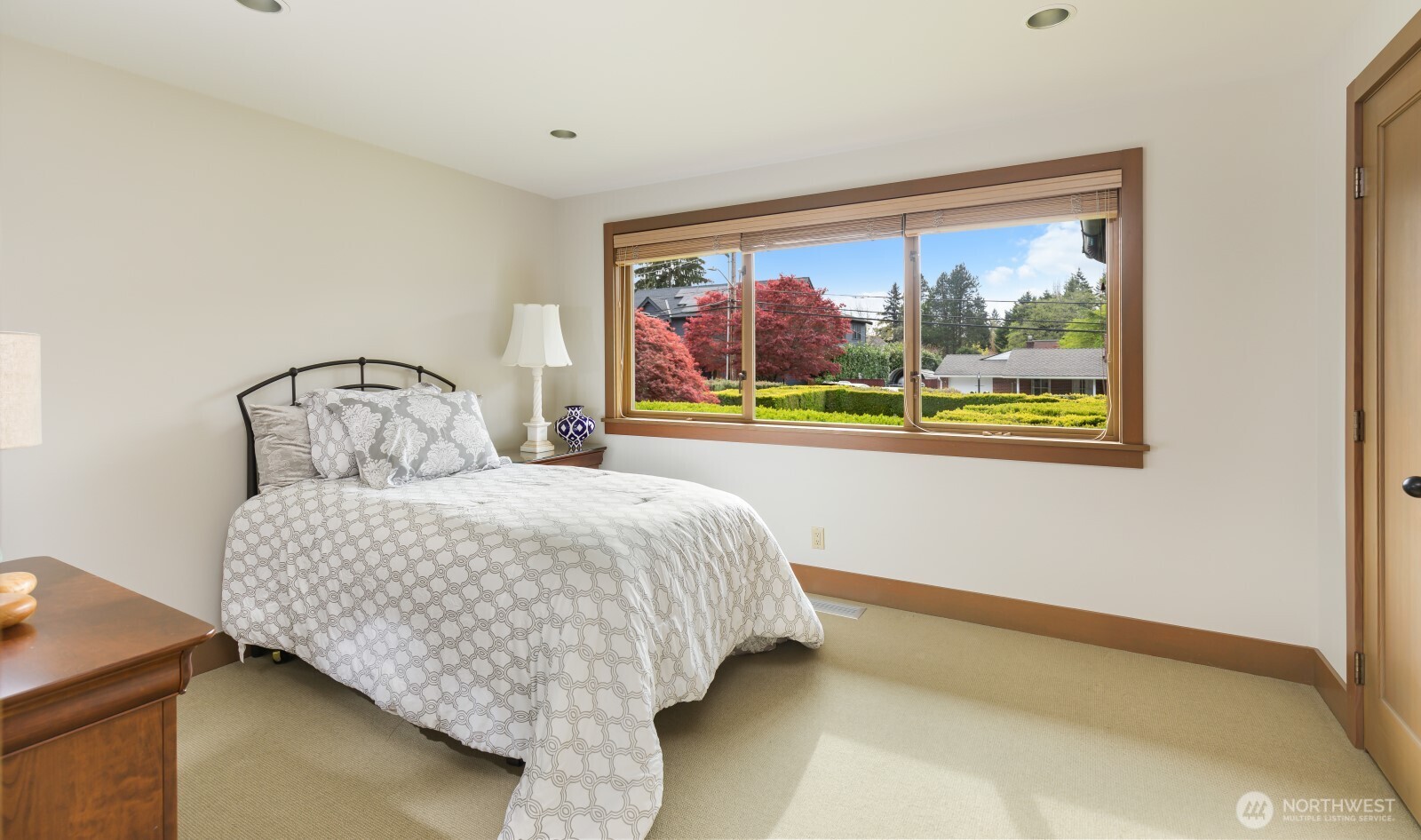 8028 45th Avenue NE, Seattle, WA 98115