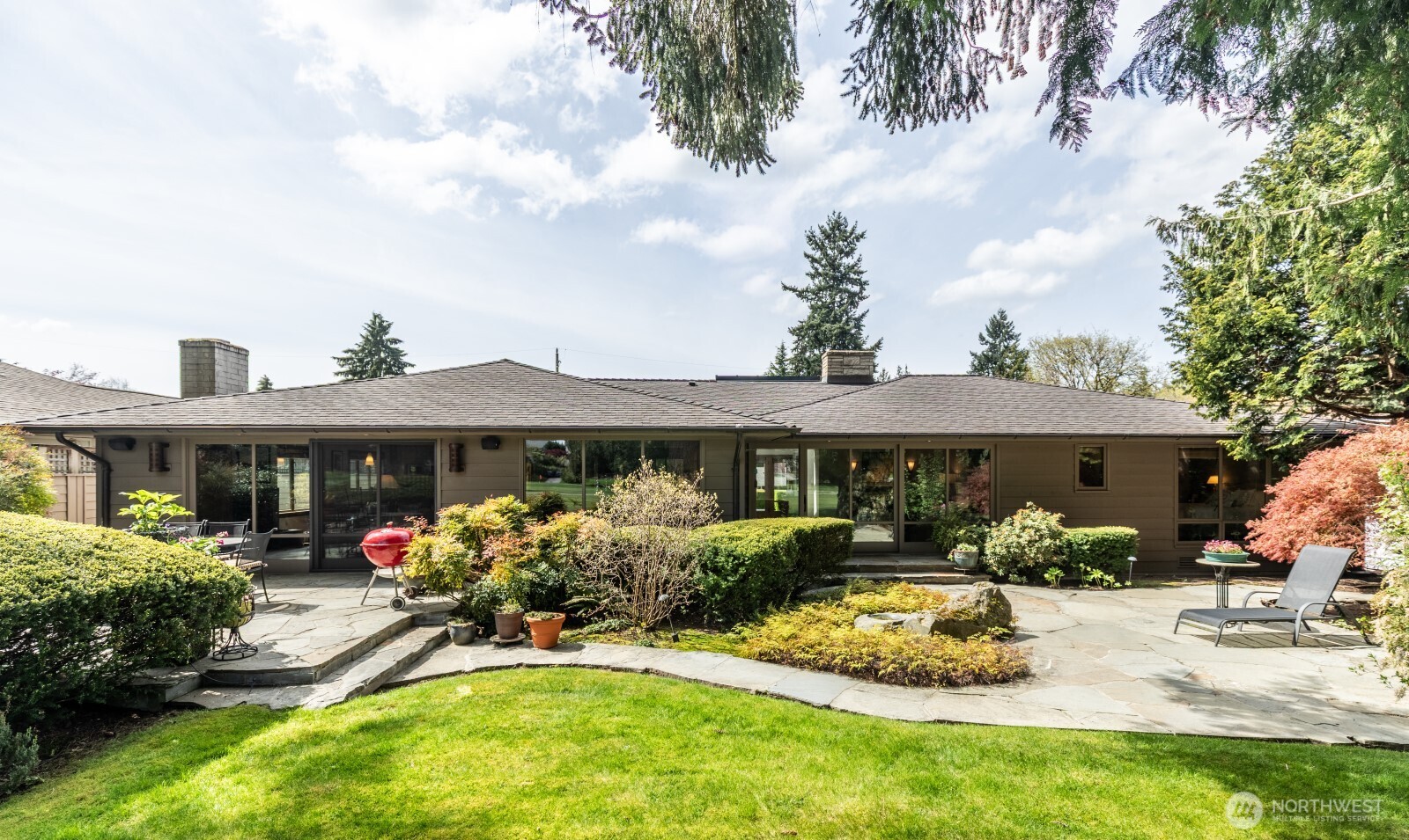 8028 45th Avenue NE, Seattle, WA 98115