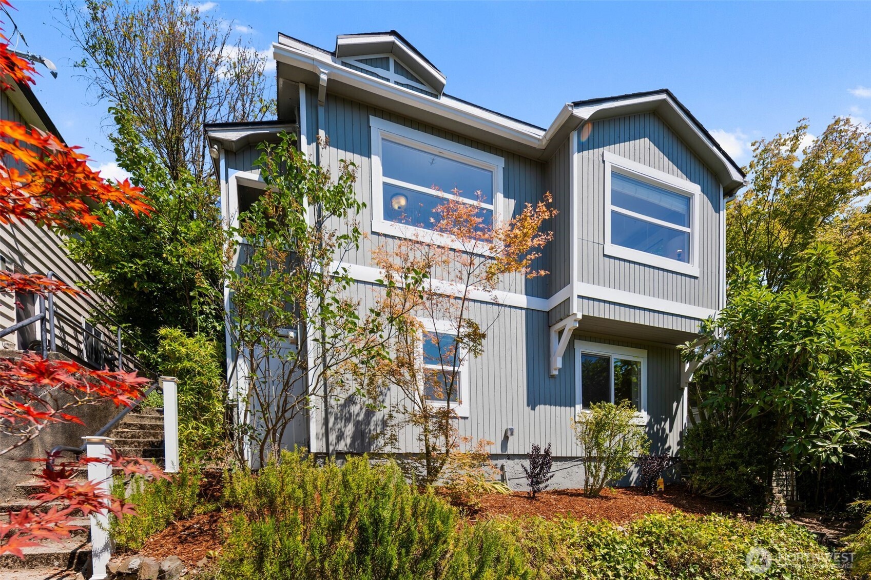 340 NE 53rd Street , Seattle, WA 98105