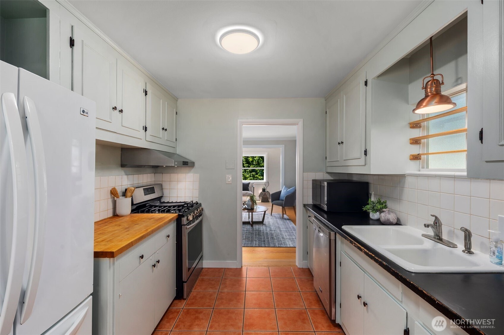340 NE 53rd Street , Seattle, WA 98105