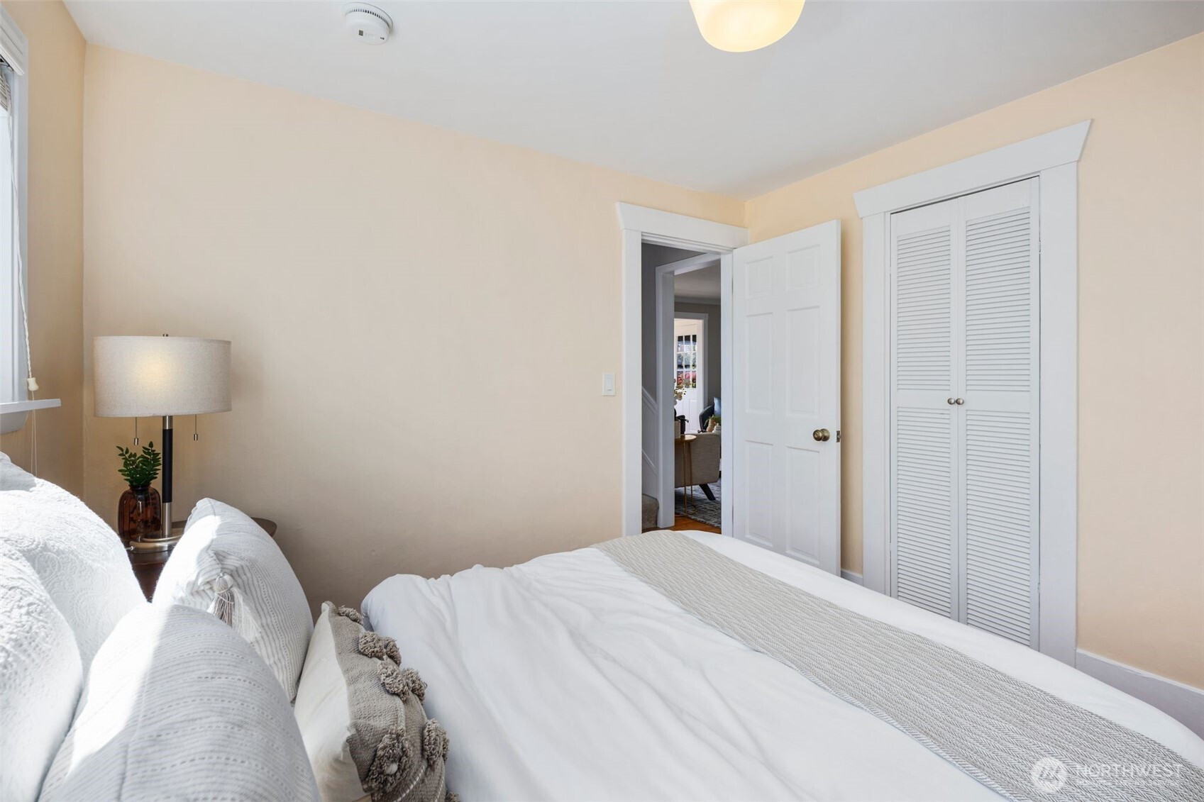 340 NE 53rd Street , Seattle, WA 98105
