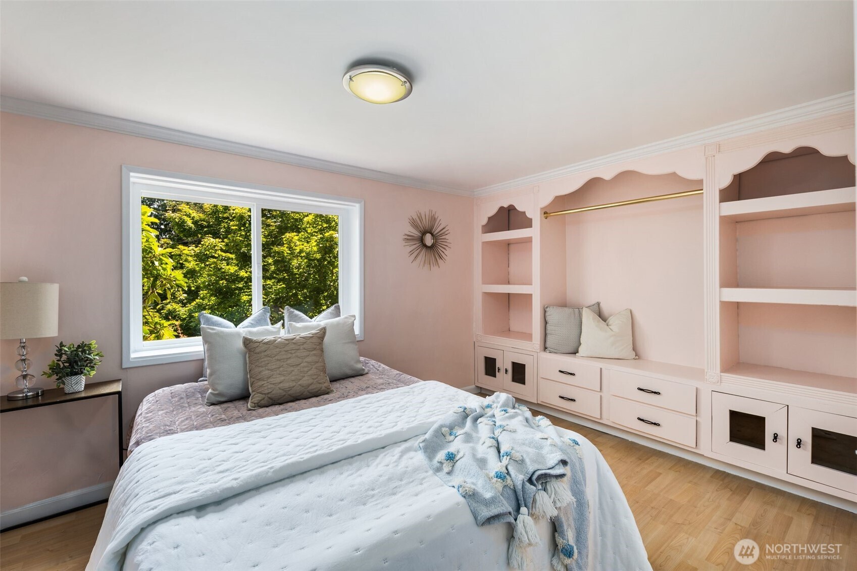340 NE 53rd Street , Seattle, WA 98105