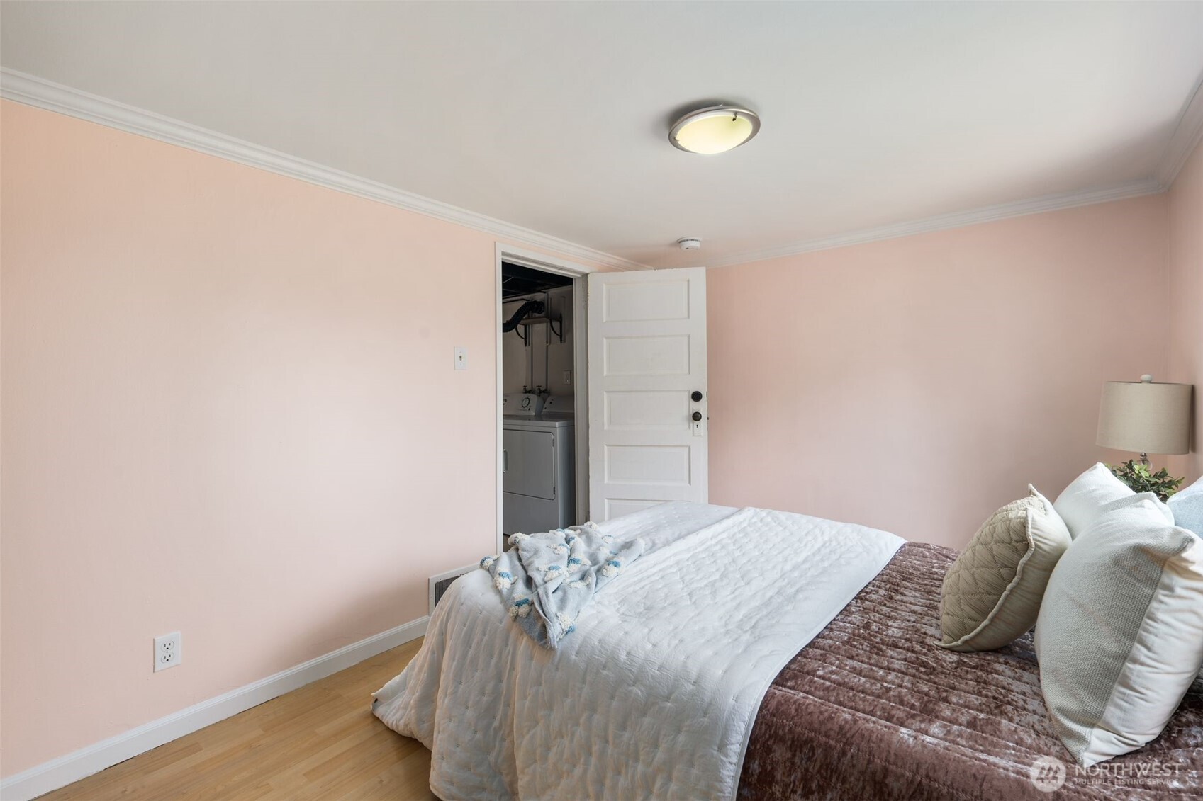 340 NE 53rd Street , Seattle, WA 98105