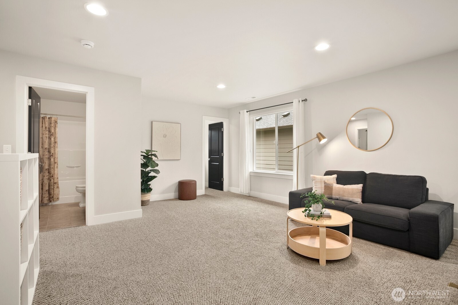 20025 6th Place W, Lynnwood, WA 98036-5255