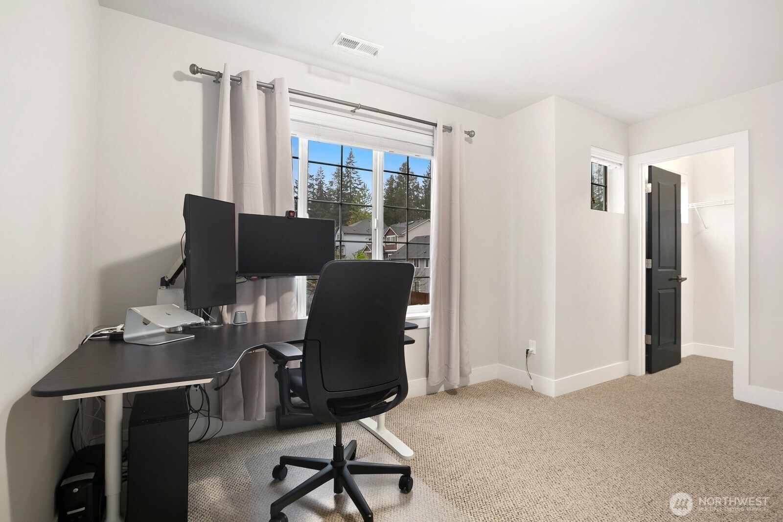 20025 6th Place W, Lynnwood, WA 98036-5255