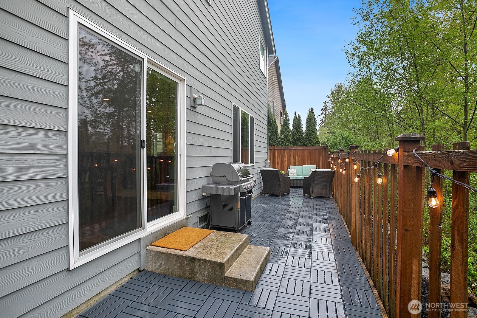 20025 6th Place W, Lynnwood, WA 98036-5255