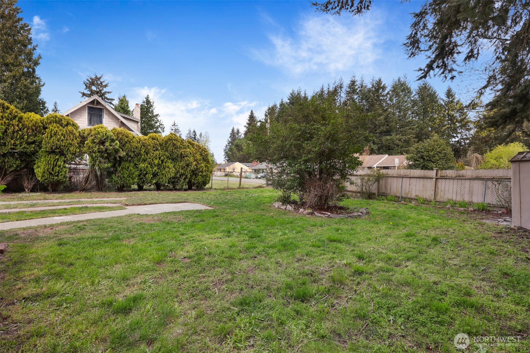 8005 220th Street SW, Edmonds, WA 98026