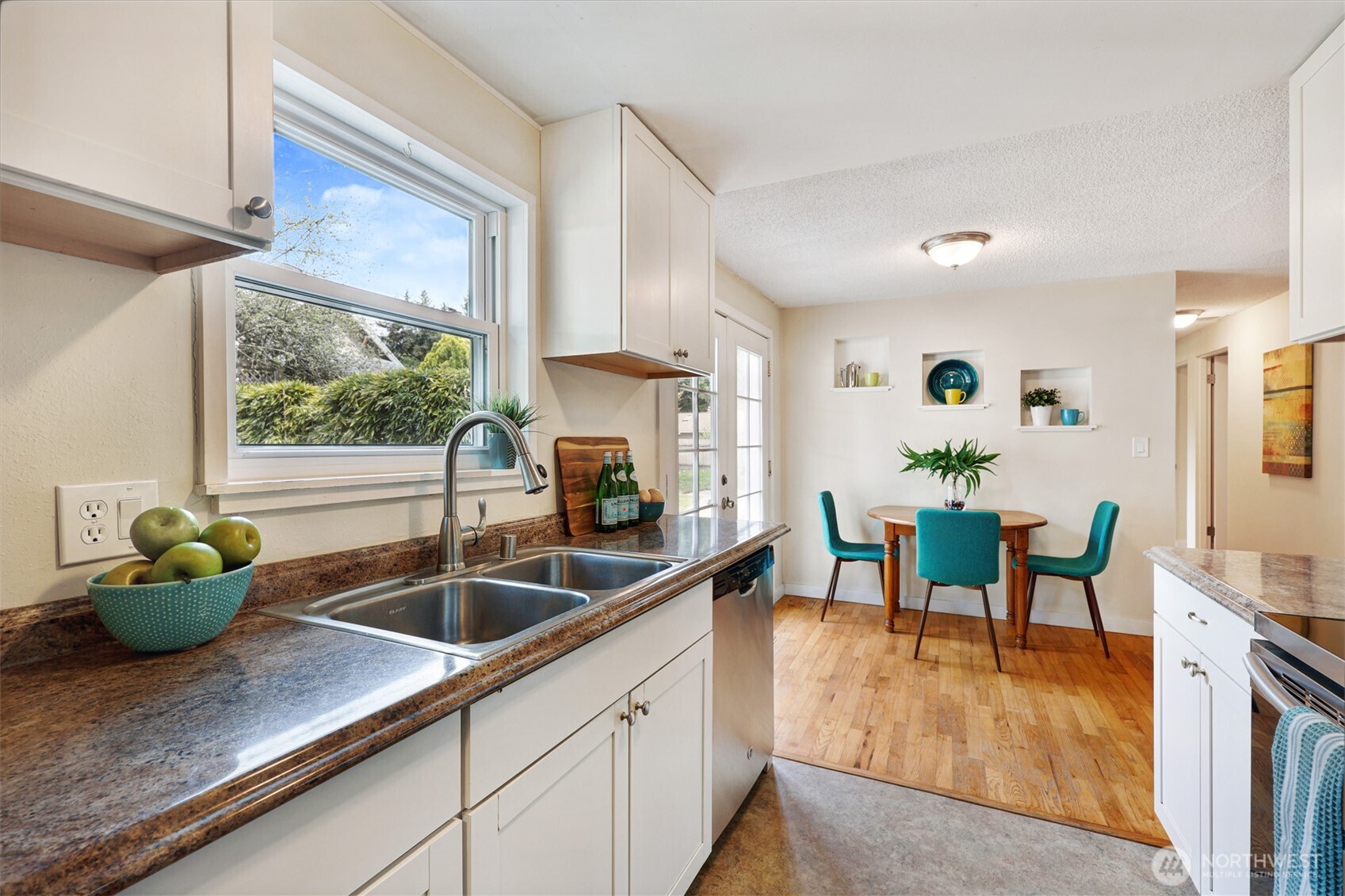 8005 220th Street SW, Edmonds, WA 98026