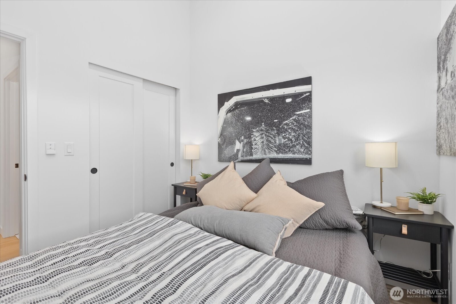 830 S Sullivan Street , Seattle, WA 98108