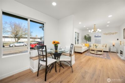 418 W Main , Puyallup, WA 98371-5324 - Photo 11