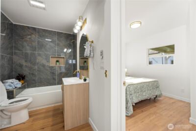 418 W Main , Puyallup, WA 98371-5324 - Photo 17