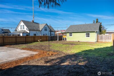 418 W Main , Puyallup, WA 98371-5324 - Photo 30