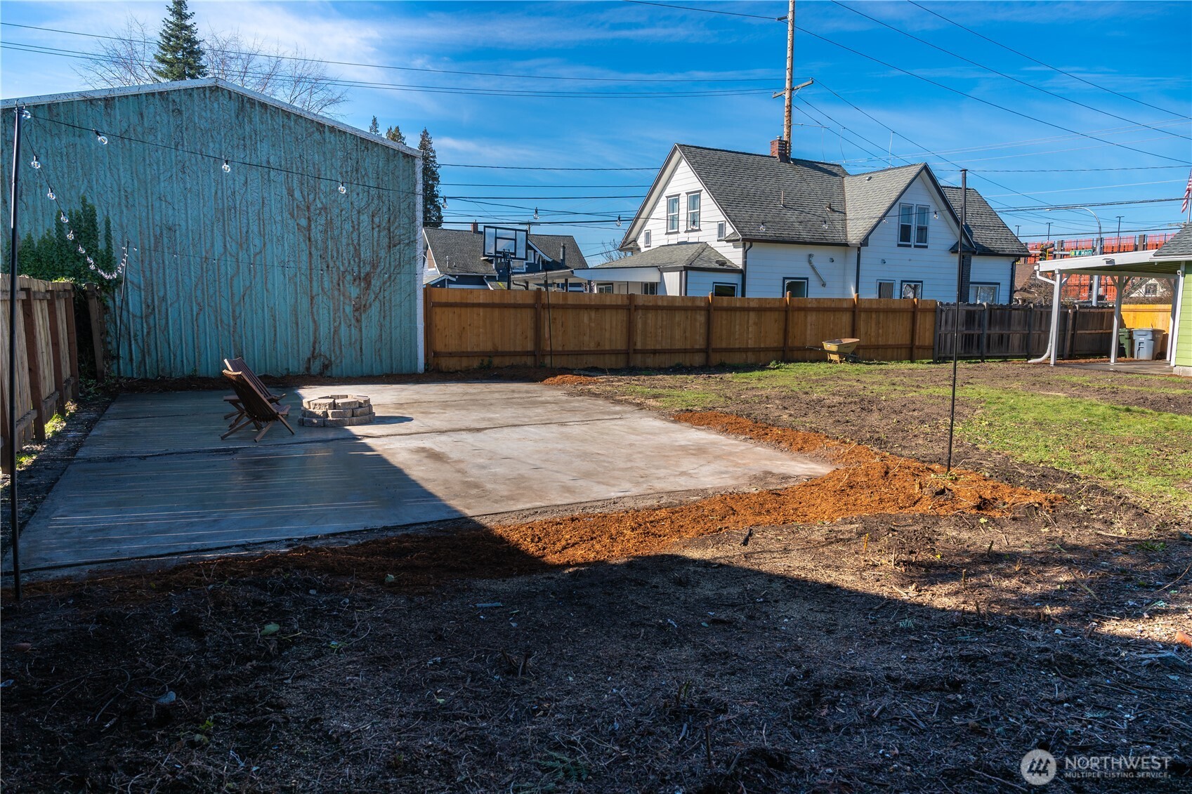 418 W Main , Puyallup, WA 98371-5324