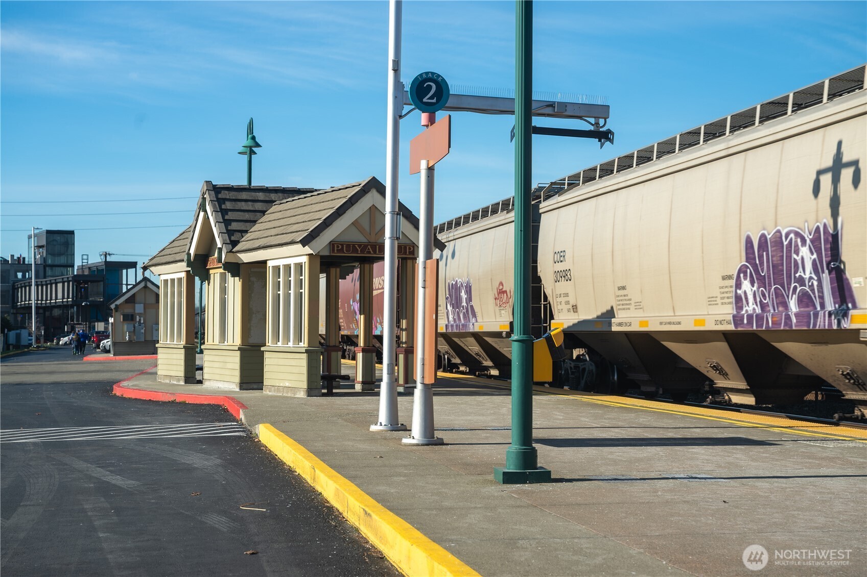 418 W Main , Puyallup, WA 98371-5324