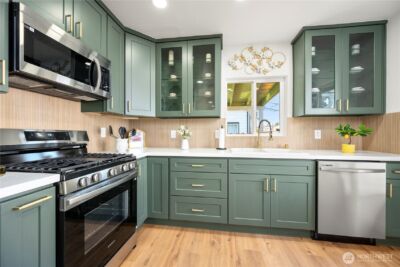 418 W Main , Puyallup, WA 98371-5324 - Photo 8