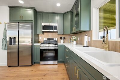 418 W Main , Puyallup, WA 98371-5324 - Photo 9