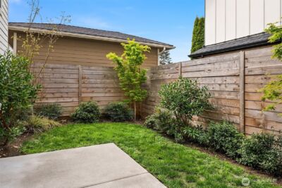 8913 8th Avenue NE, Seattle, WA 98115-3007 - Photo 30