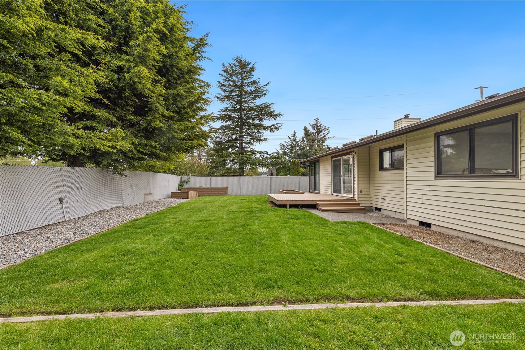 22038 11th Avenue S, Des Moines, WA 98198