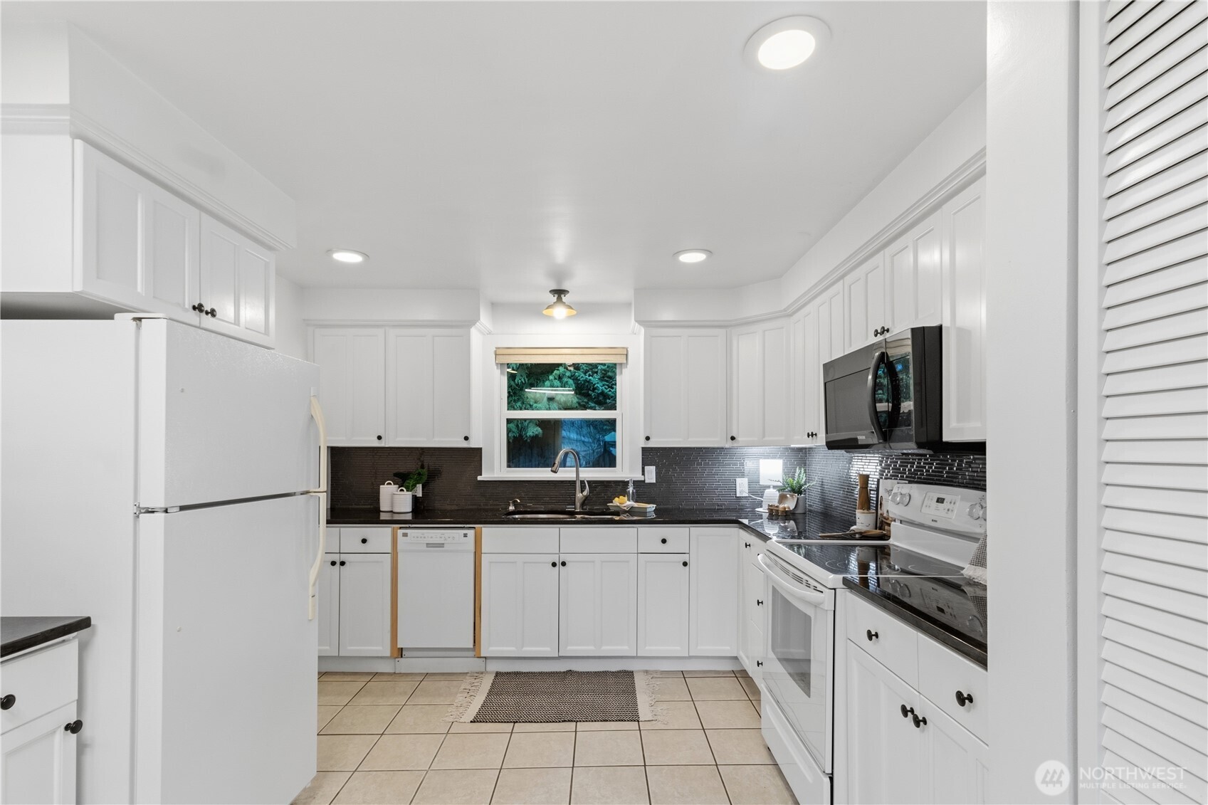 13054 30th Avenue NE, Seattle, WA 98125