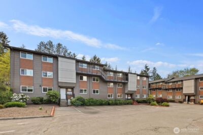 210 SW Clark Street #A103, Issaquah, WA 98027 - Photo 2