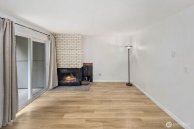 210 SW Clark Street #A103, Issaquah, WA 98027 - Photo 9