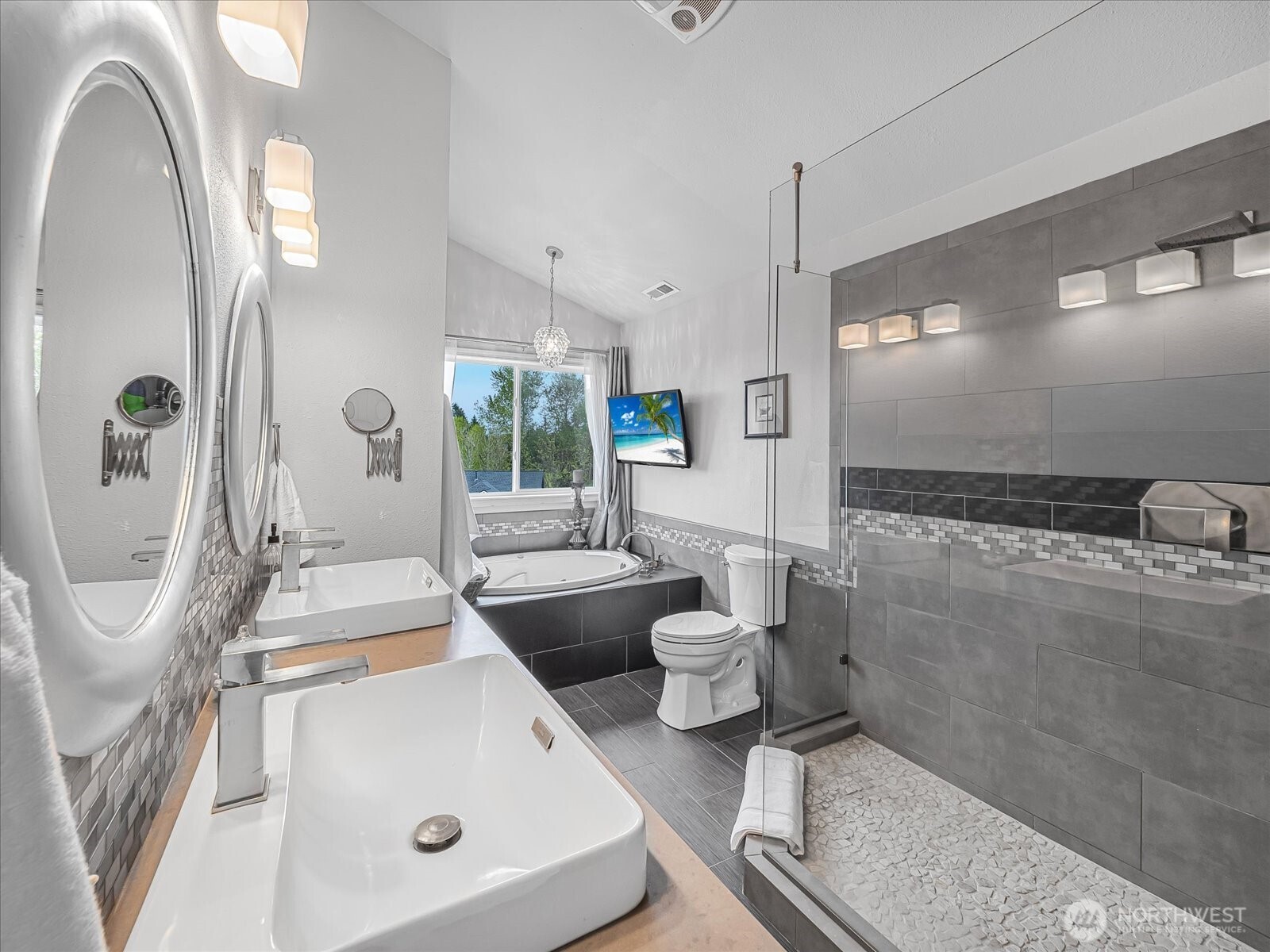 15220 197th Street E, Orting, WA 98360