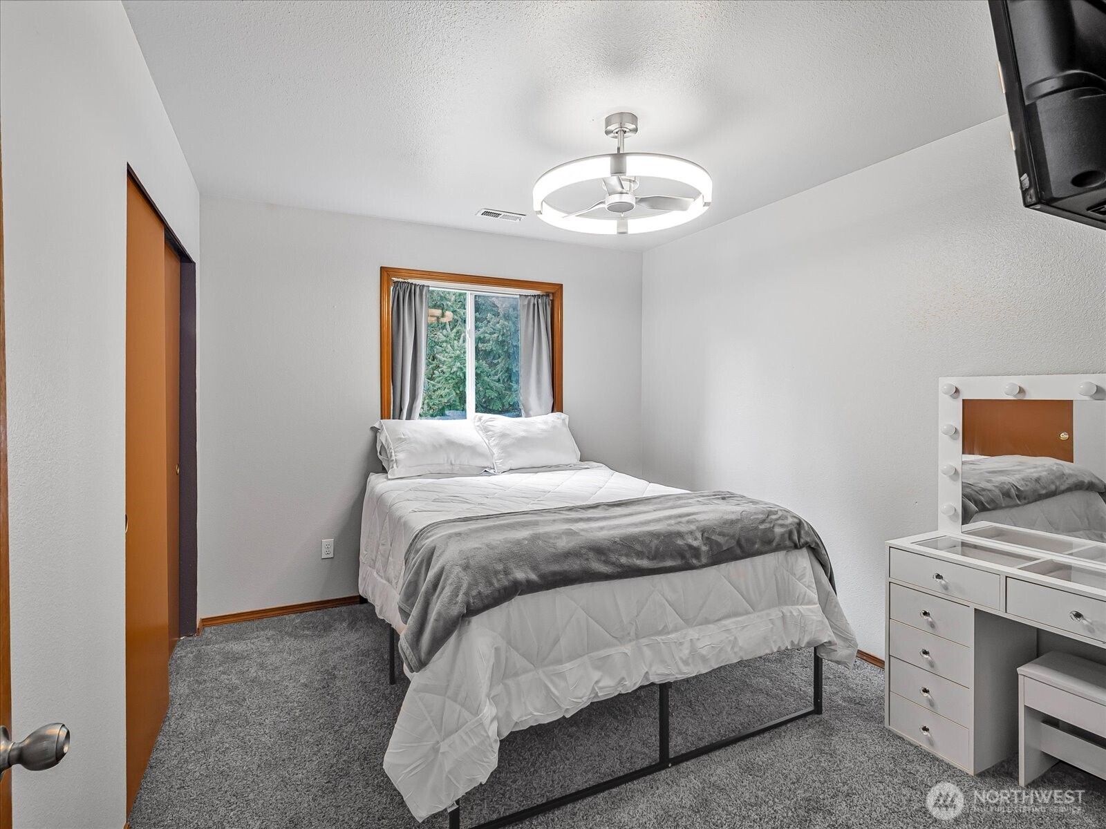 15220 197th Street E, Orting, WA 98360