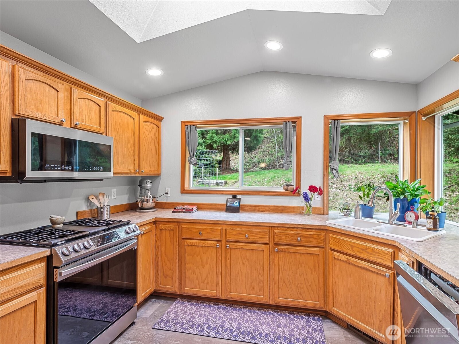 15220 197th Street E, Orting, WA 98360