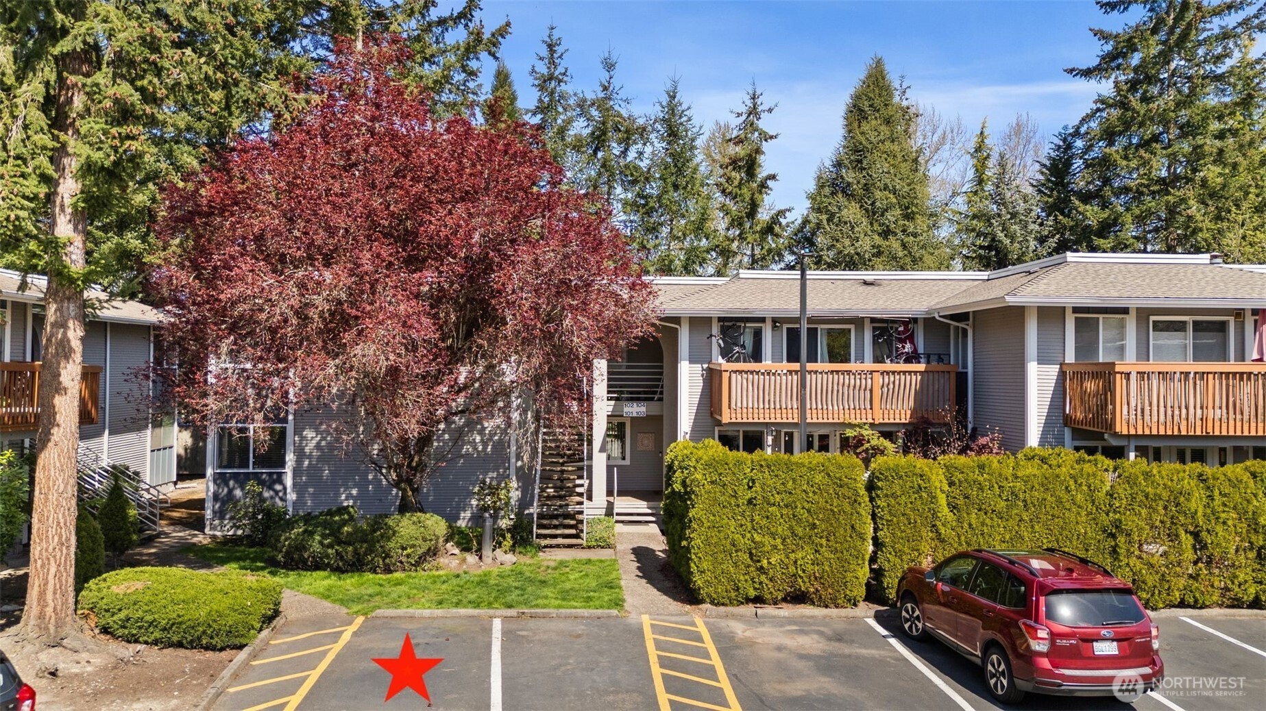 17302 NE 45th Street #101, Redmond, WA 98052