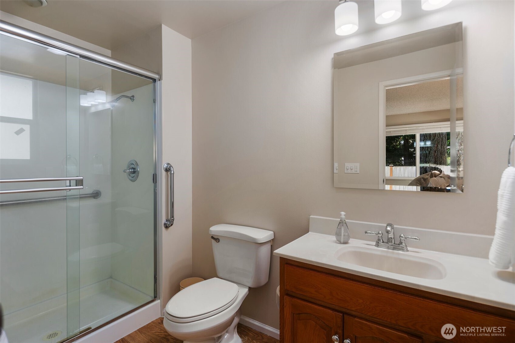 17302 NE 45th Street #101, Redmond, WA 98052