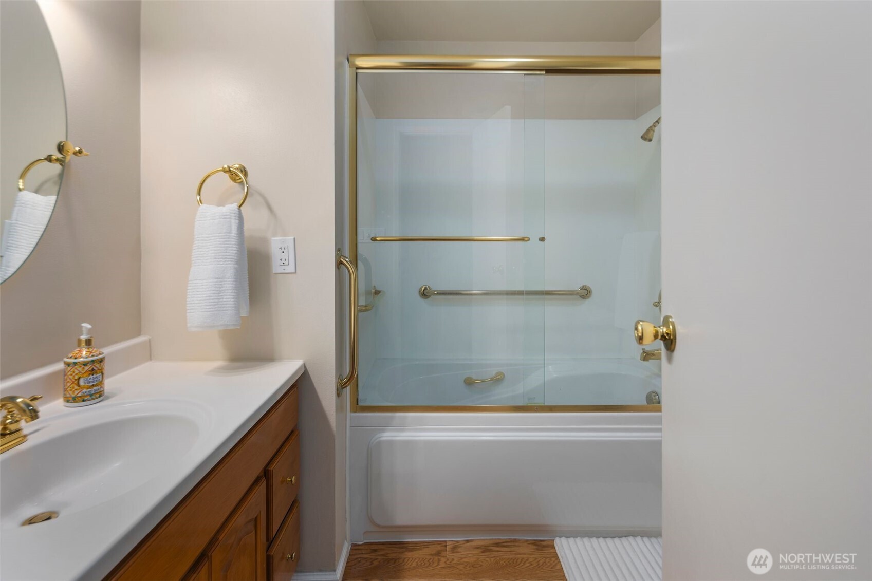 17302 NE 45th Street #101, Redmond, WA 98052