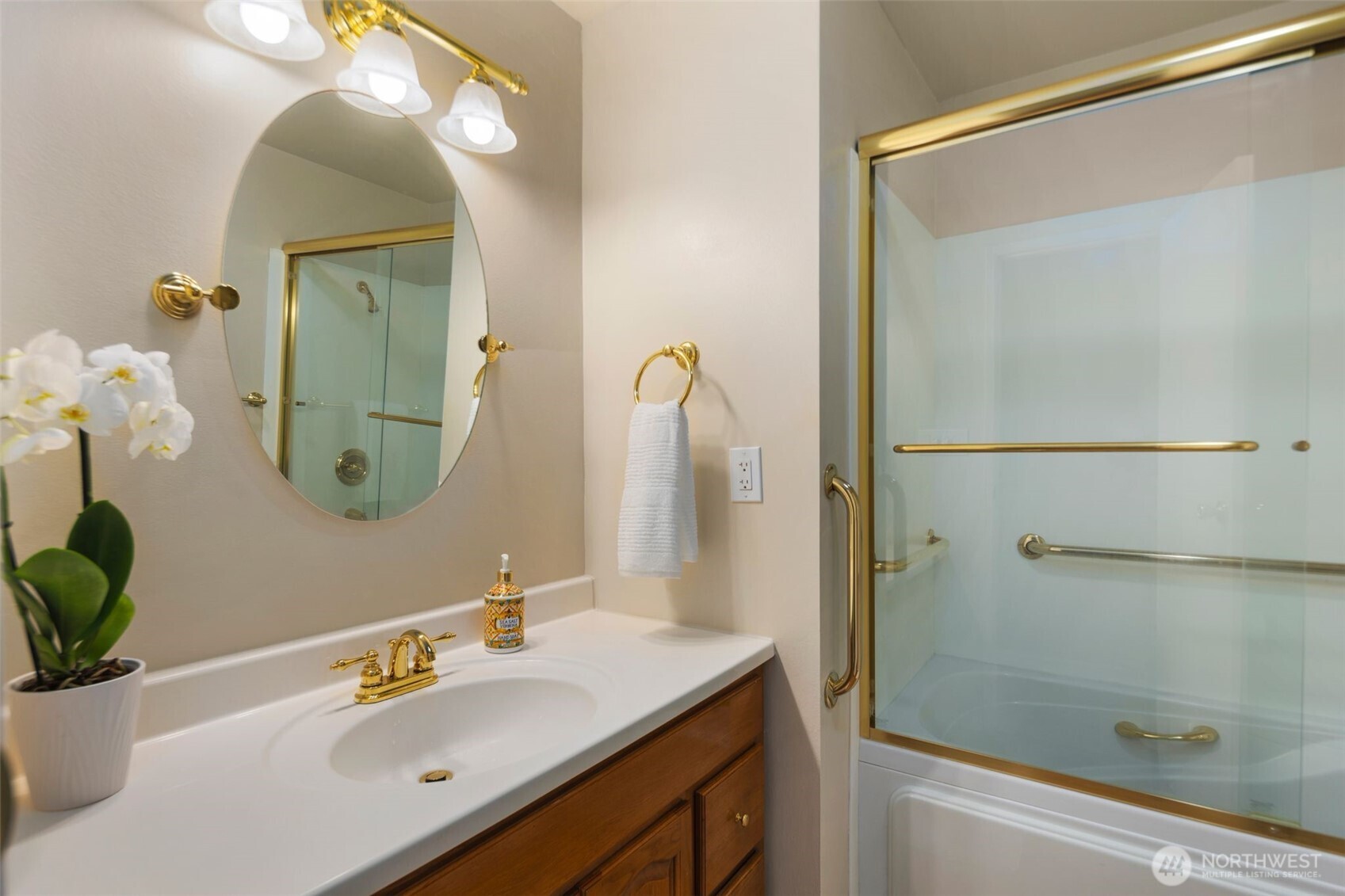 17302 NE 45th Street #101, Redmond, WA 98052