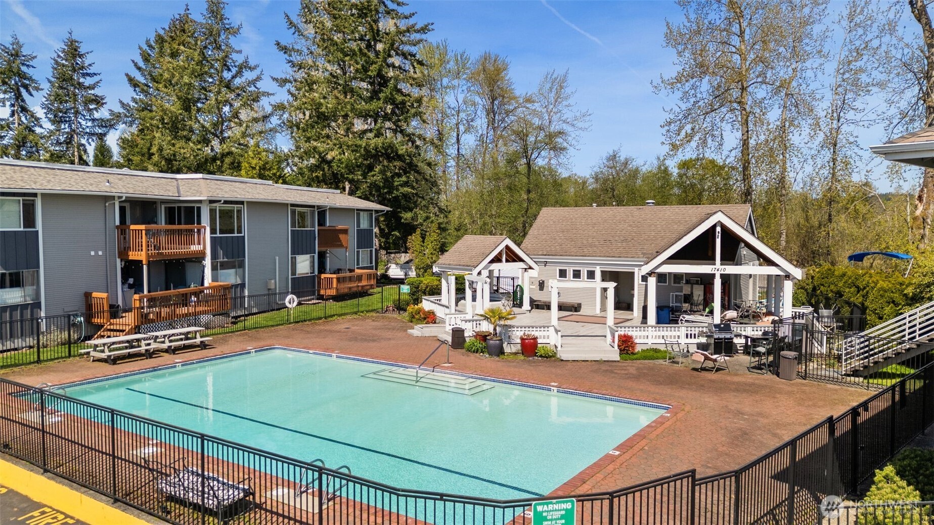17302 NE 45th Street #101, Redmond, WA 98052