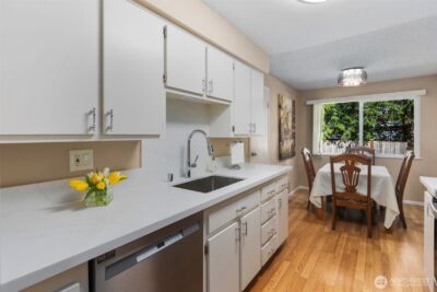 17302 NE 45th Street #101, Redmond, WA 98052 - Photo 7