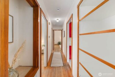 10434 NE 17th Street , Bellevue, WA 98004 - Photo 16