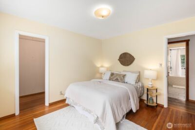 10434 NE 17th Street , Bellevue, WA 98004 - Photo 17