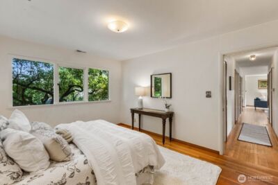 10434 NE 17th Street , Bellevue, WA 98004 - Photo 22
