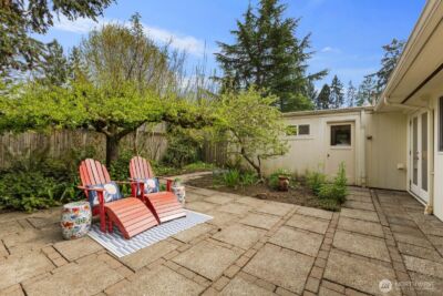 10434 NE 17th Street , Bellevue, WA 98004 - Photo 27