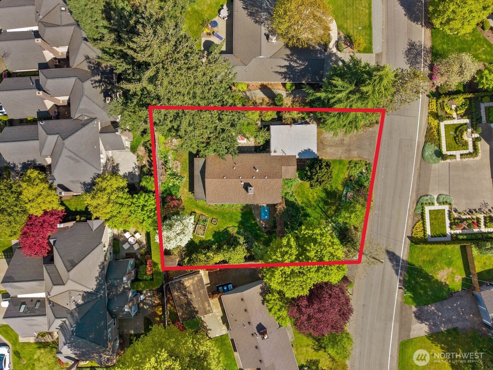 10434 NE 17th Street , Bellevue, WA 98004