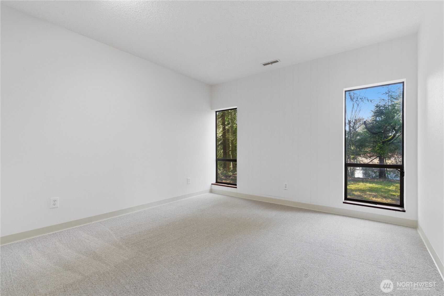 850 NE Rimrock Drive NE, Bremerton, WA 98311
